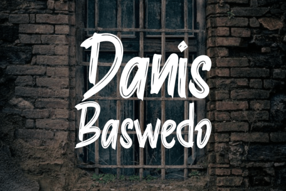 Danis Baswedo: A Premium Display Font for Web Design